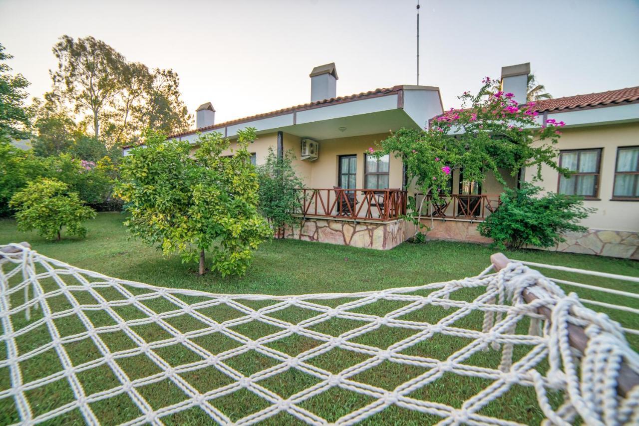 Nerissa Hotel Çıralı Buitenkant foto
